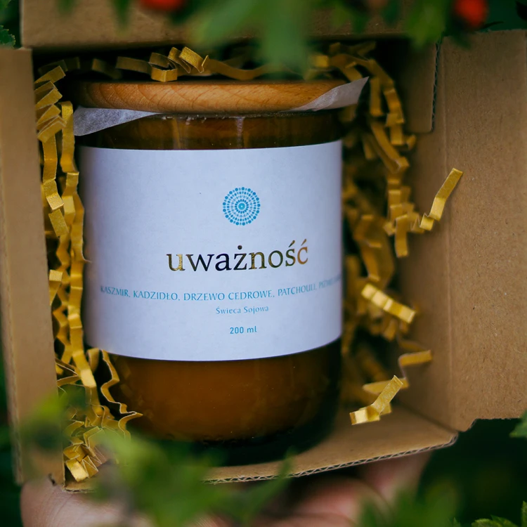 Ekologiczna świeca sojowa UWAŻNOŚĆ 200 ml 
Mandala HARMONY by Mandala Yoga