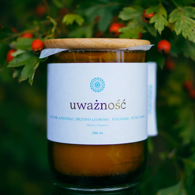 Ekologiczna świeca sojowa UWAŻNOŚĆ 200 ml 
Mandala HARMONY by Mandala Yoga