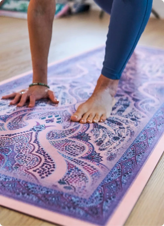 Mandala Yoga mata antypolizgowa mikrofibra Casablanca (1).png