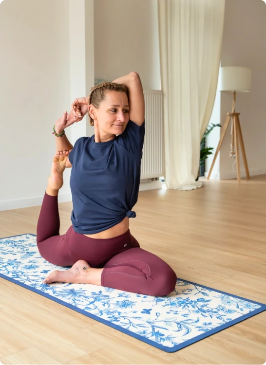 Mandala Yoga mata antypolizgowa mikrofibra Floral Blue (3).png